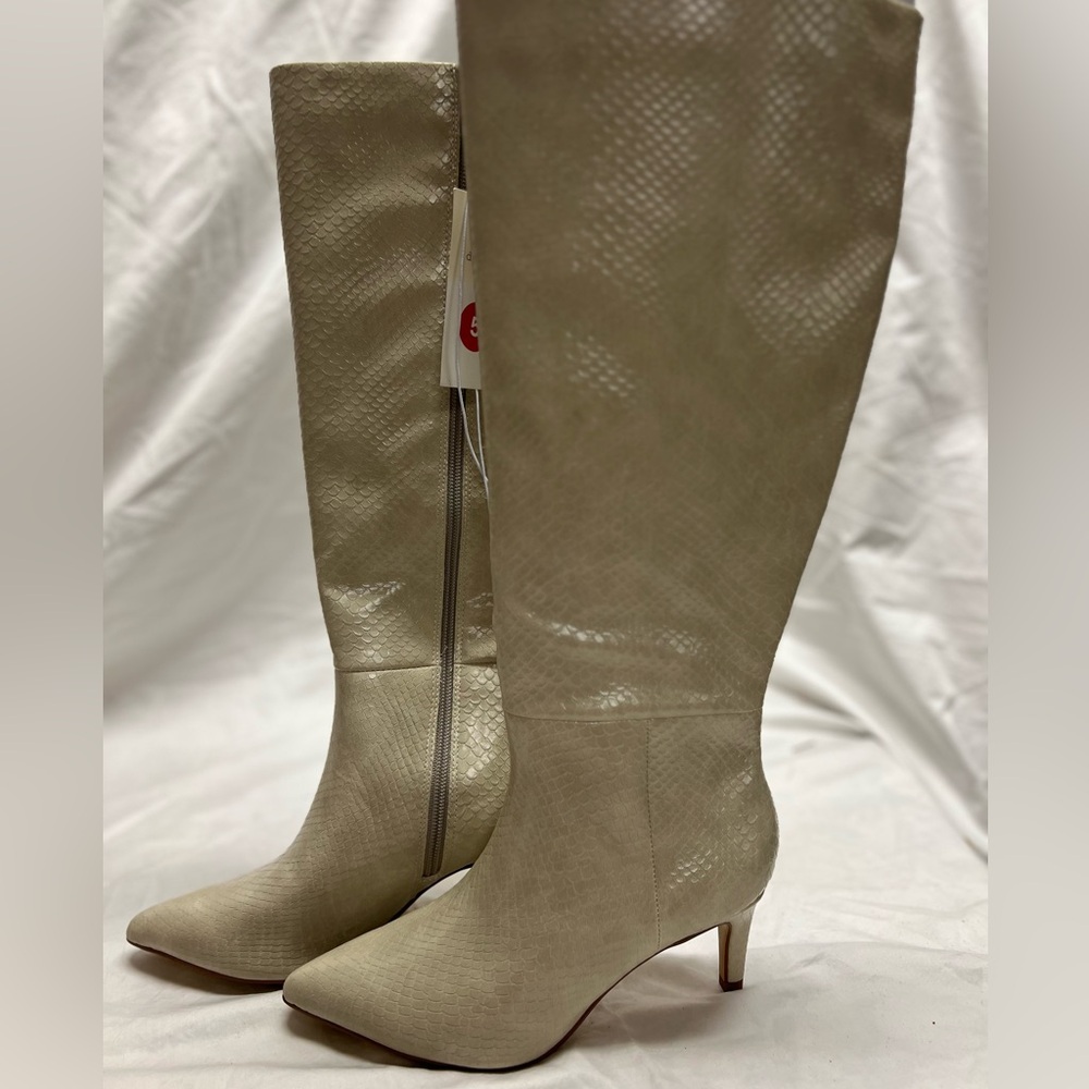 Off white tall boots - Picture 14 of 16